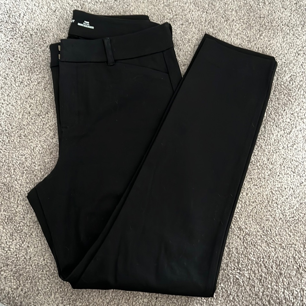 Womens Old Navy Pixie High Rise Secret Slim Pockets (size 6)